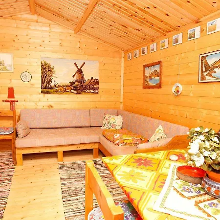 Two-bedroom Holiday In 1 Thyholm